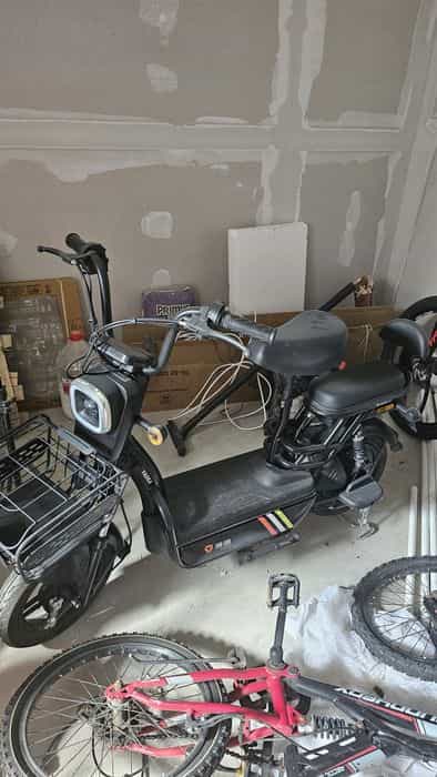 Scuter electric ca nou