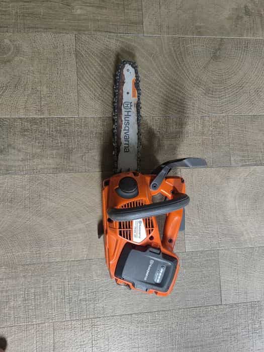 Vand drujba Husqvarna cu acumulatori