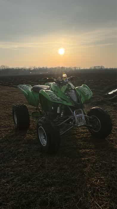 ATV QUAD Kawasaki KFX 400 2006 50cp cu ACTE suzuki ltz yamaha rapotor