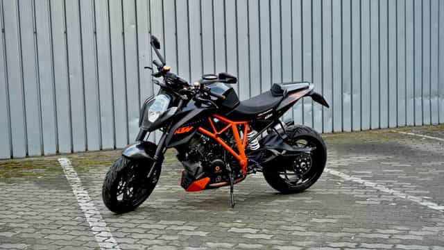 KTM Superduke 1290 R 2016 Akrapovic
