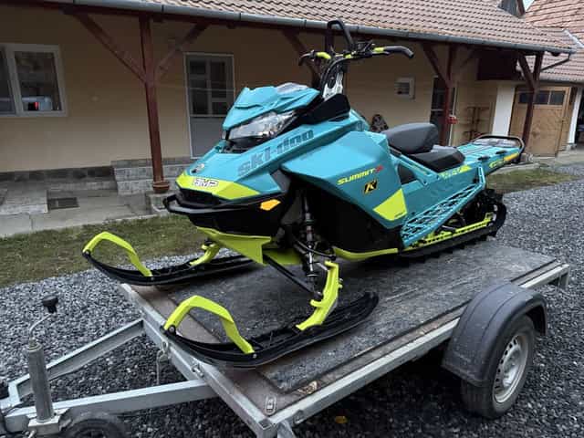 Snowmobil Ski Doo Summit X 850 2020 (nu polaris rmk khaos)