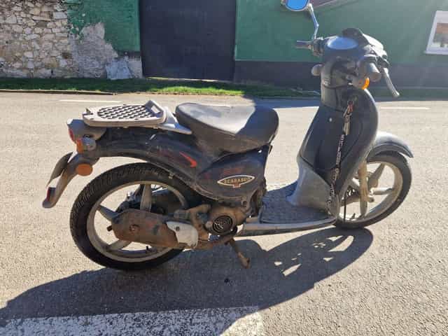 Vand scuter de 49cc