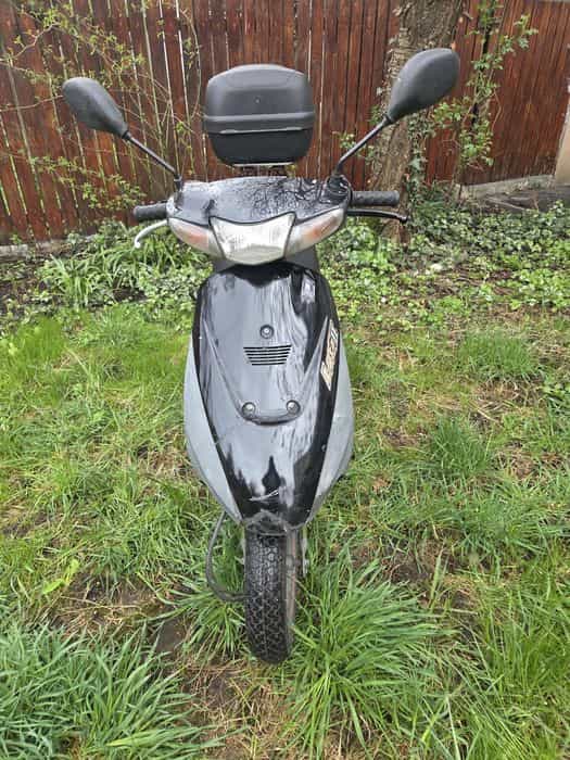 Vând Suzuki Let's 2