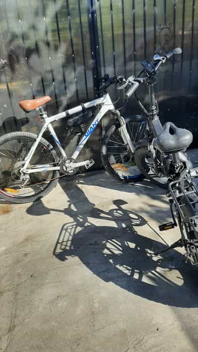 Se vinde ambele dar și separat.GIANT 650.ENGUIE 850