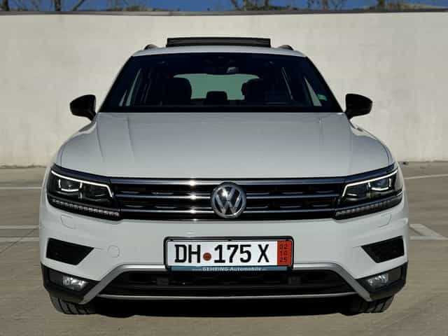 Volkswagen Tiguan//4Motion//2.0//240cp// Matrix//Panoramic//