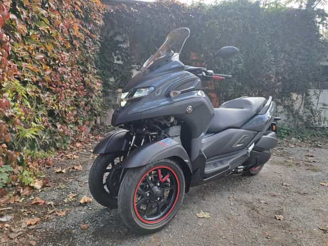 YAMAHA Tricity 300, an 2024, stare nouă - permis conducere categoria B