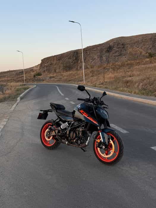 KTM Duke 125 2024