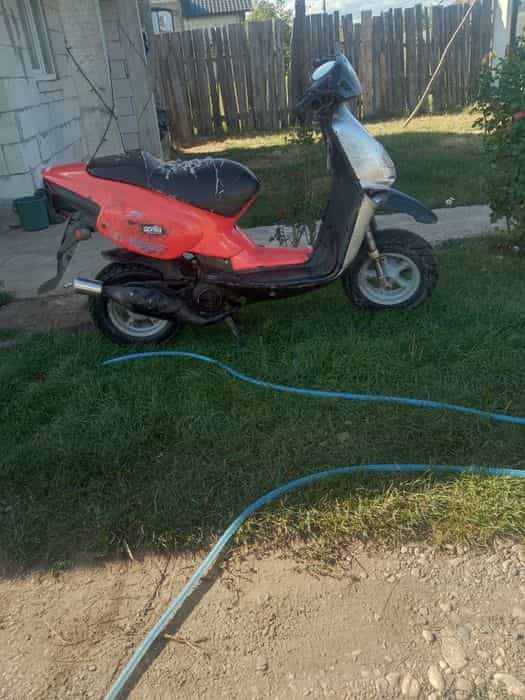 Vând scuter Aprilia Rally 49