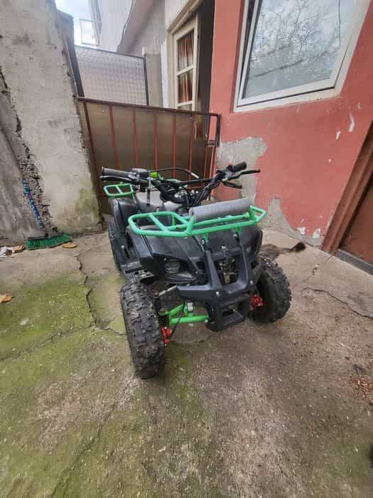 Vând ATV 49cc, foarte puțin folosit