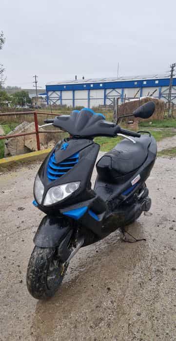 Vand scuter peugeot speedfight 2
