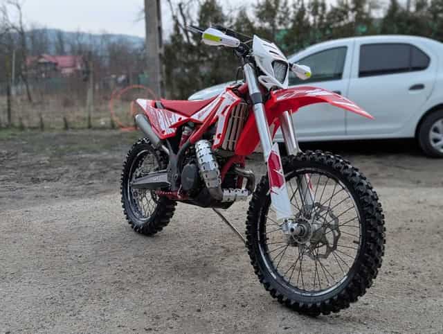 Beta 300 Xtriner (KTM EXC, Yamaha yz, Suzuki RM, Husqvarna, Honda, Gas