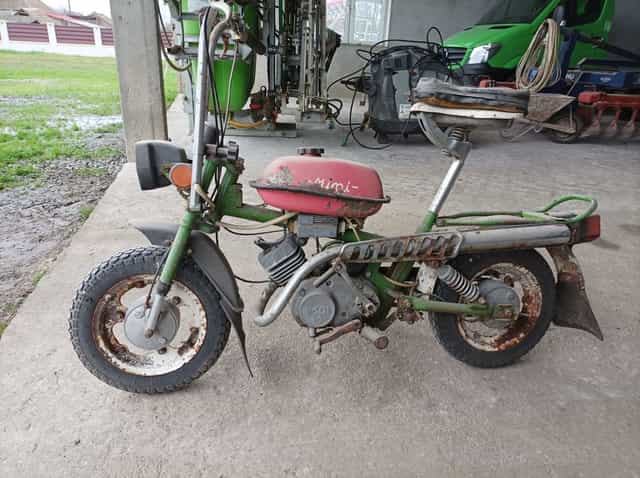 Mini Riga R12 moped