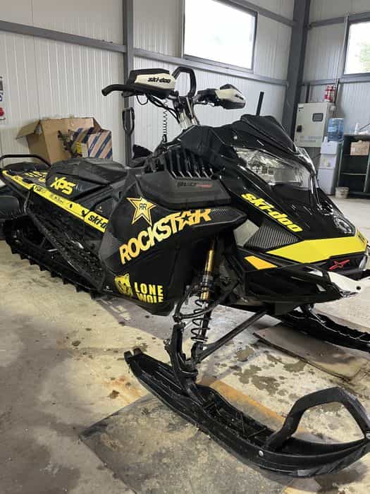 Vand snowmobil summitX 850 turbo