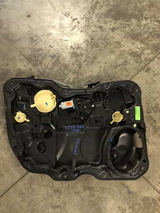 Macara geam stanga fata  Jeep Cherokee 2.2 Motorina 2016