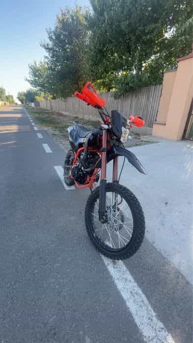 Vand cross 150 cc aproape nou