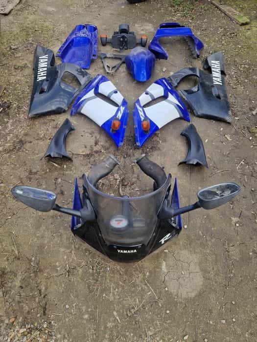 Vand Set Carene Yamaha YZF R6  2001