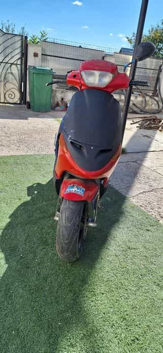 Vand scuter Peugeot buxy ,ludix,speedake ,Yamaha,honda,pt piese