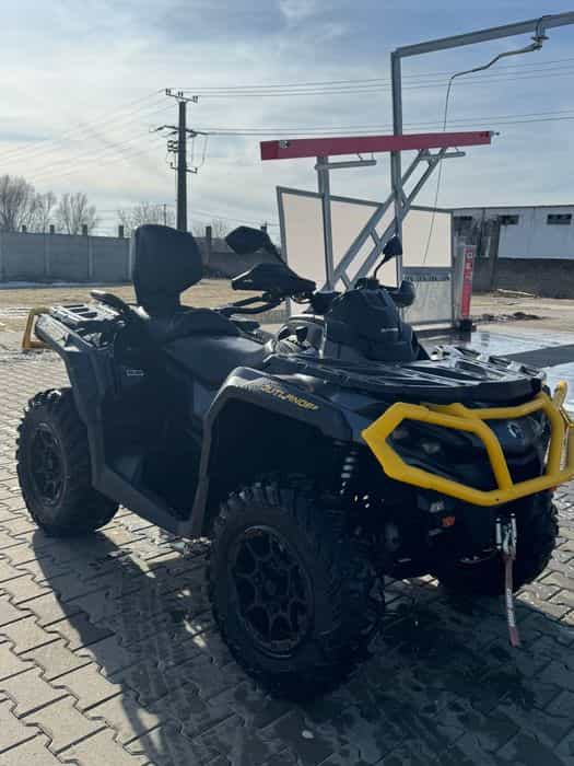 Vând ATV Can-Am Outlander