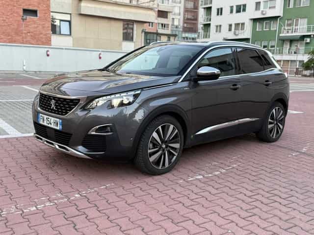 Peugeot 3008. 4X4. 300 Cp. Plug-In Hybrid. Carte RAR. Omologare cârlig