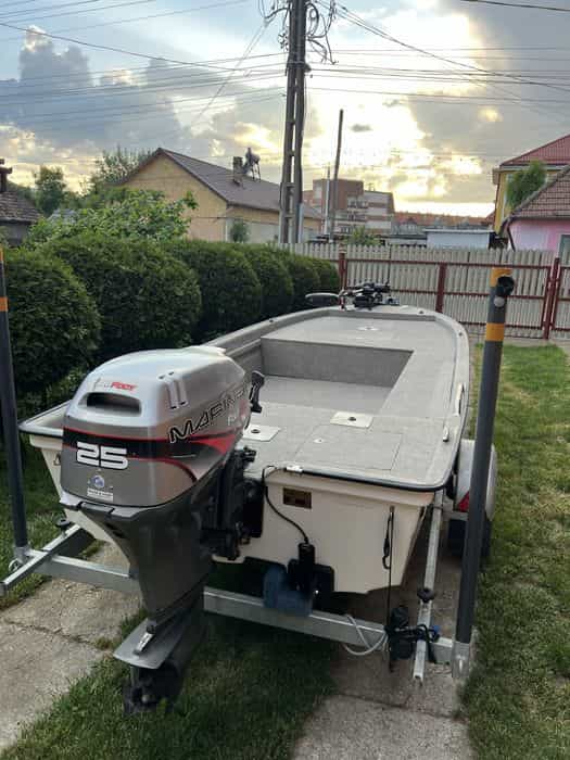 Schimb cu moto sau Vespa barca spinning