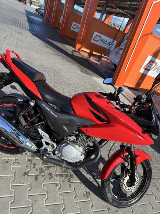 Honda CBF125 2011 ( nu yzf, mt, ktm, cbr)