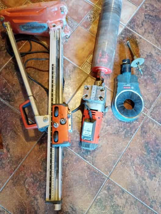 Vând carota Husqvarna dms 240