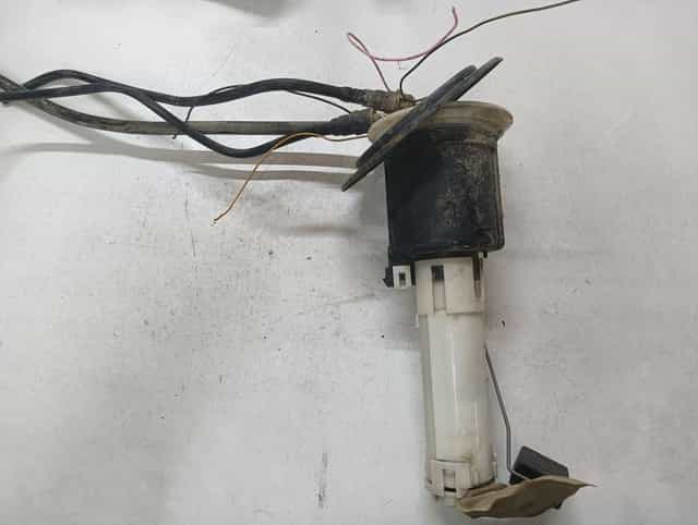Pompa Combustibil Interna Suzuki Jimny Sn 1998 - >