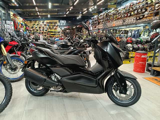 Yamaha XMax 300 TechMax nou PROMO-  prin EST BIKE Campina