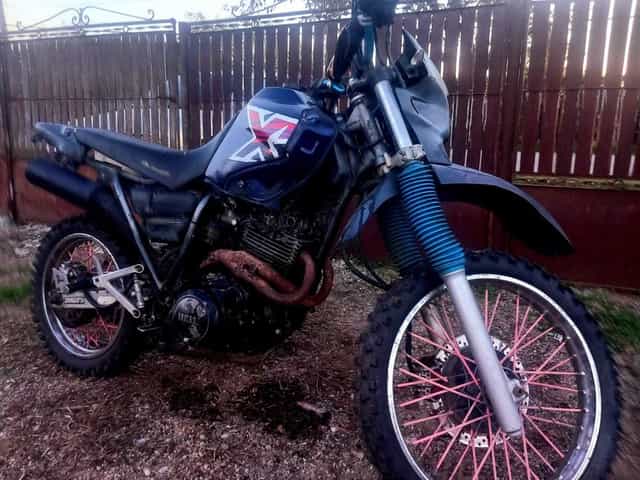 Yamaha XT600 – Motocicletă Enduro/Dual Sport