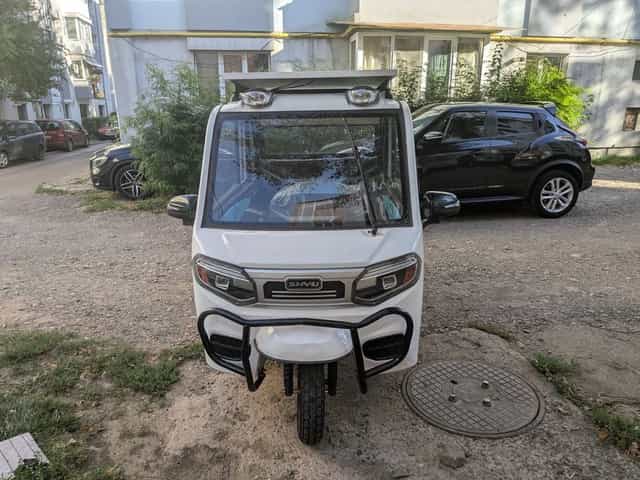 Triciclu electric Ishu fara permis