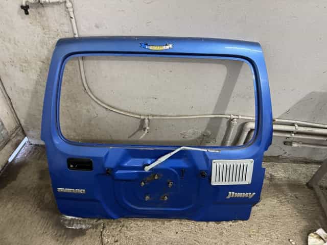 Hayon jimny anul 2000