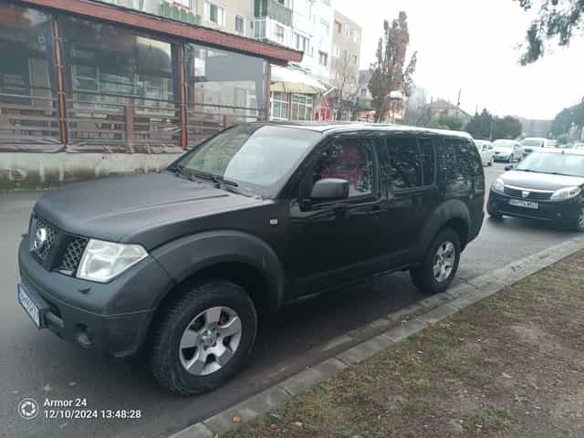 Vând sau schimb Nissan pathfinder R51