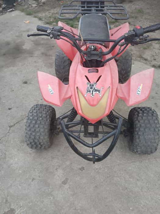 Vând atv 125 cc în stare de funcționare