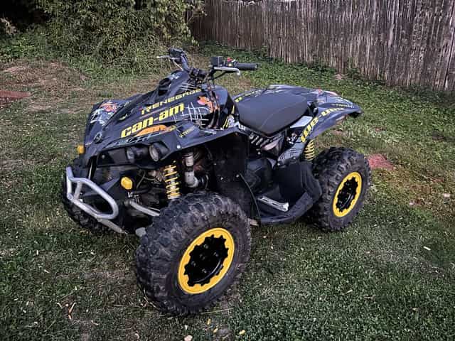 Can am redegade 800R an fab 2011 cu acte stare buna