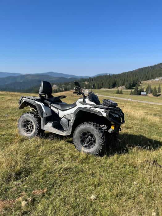 Atv can-am outlander 1000 .