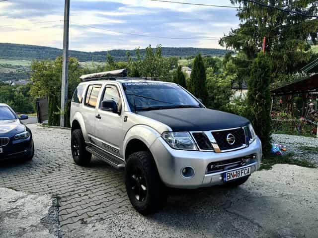 Nissan pathfinder r51 2012