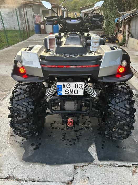 Vând ATV linhai550
