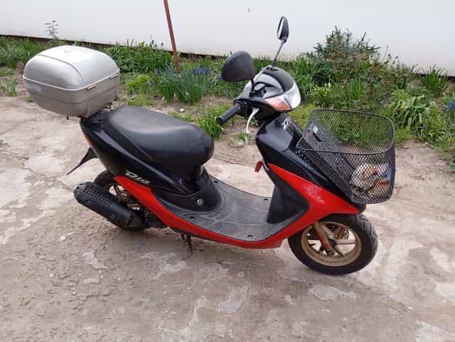Vând scuter în stare de funcționare  marca Honda  Dio