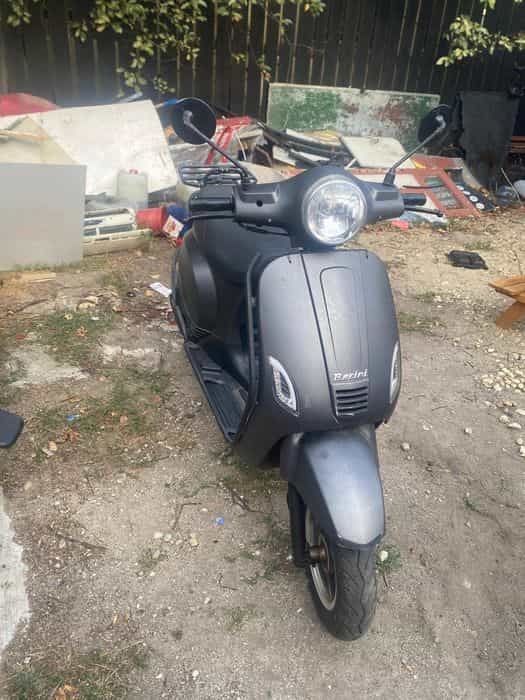 Scutere fără permis, limitate în acte la 25km/h