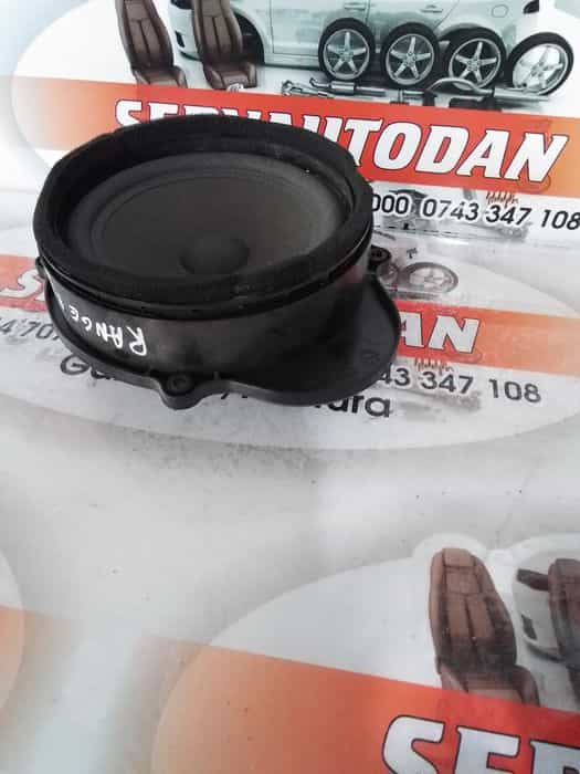 boxa land rover discovery 4 (2009->) 3.0 motorina 2012