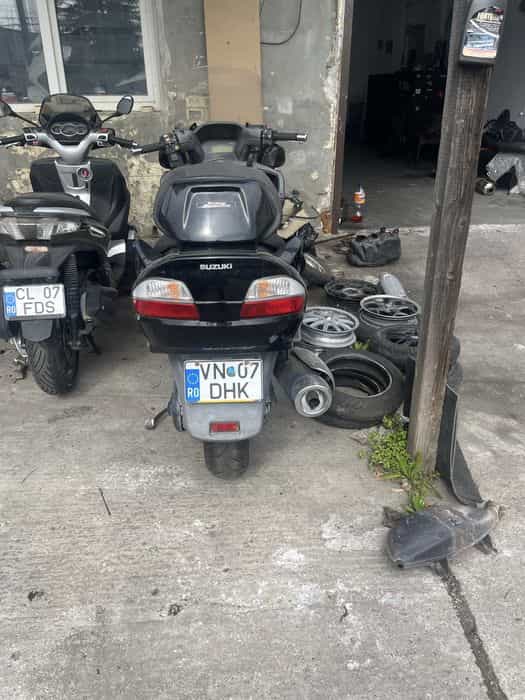 vand burgman executive 650 pret fix