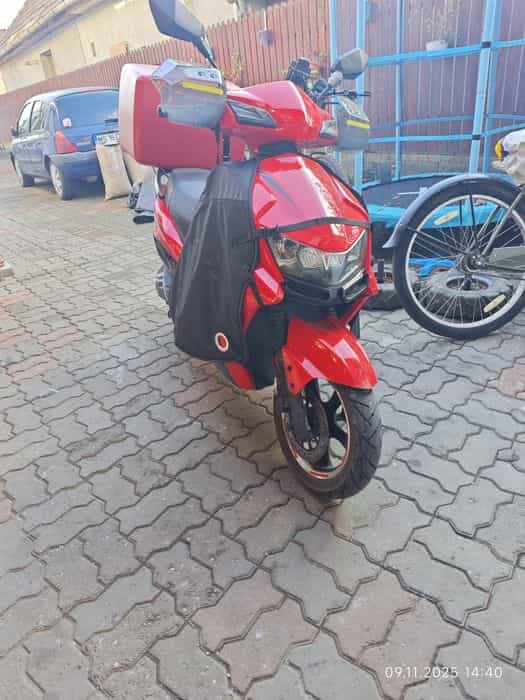 Scuter electric fara permis