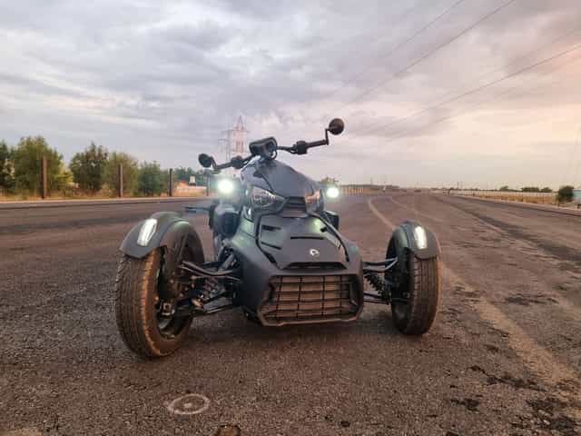 Can-Am Ryker 900 SPORT - 82cp