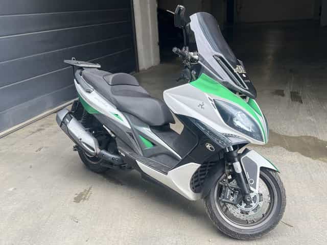 Scuter kymco 400i