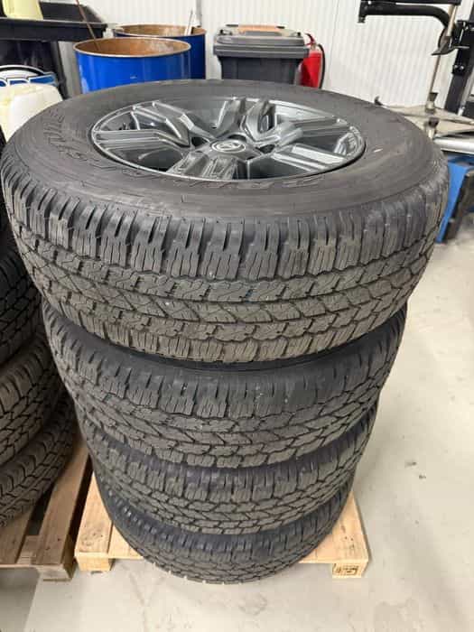 Anvelope Jante Originale Toyota Hilux.  265 65 17