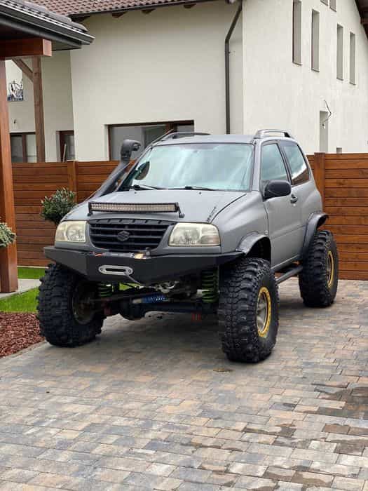 Suzuki Grand Vitara 2.7 benzina/ modificata off-road , punti de Patrol