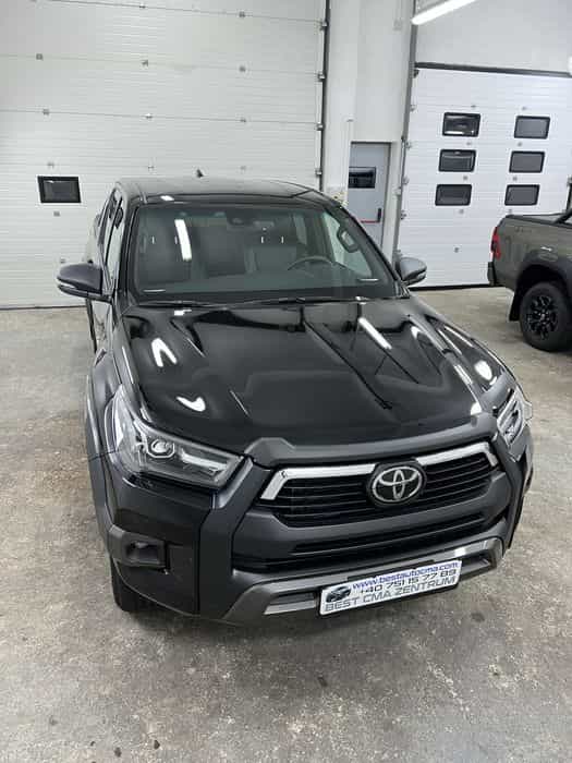 Toyota Hilux Invincible 2.8d 48V Mild Hybrid , Pret afisat TVA inclus
