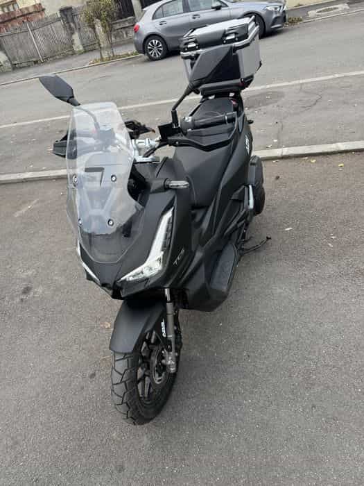 Linhai ADV Buck 125( se poate conduce cu B)