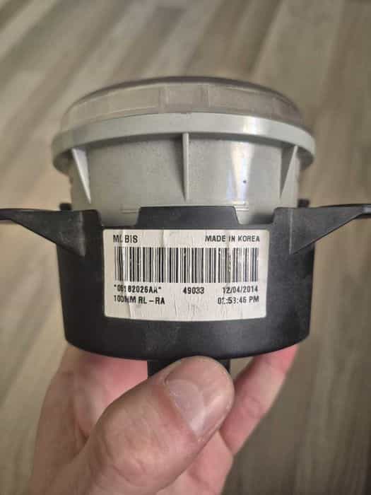 Proiector ceata Jeep Wrangler ( varianta originala)