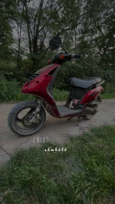 Vand scuter 49cc sau schimb pe alt scutet mai mare